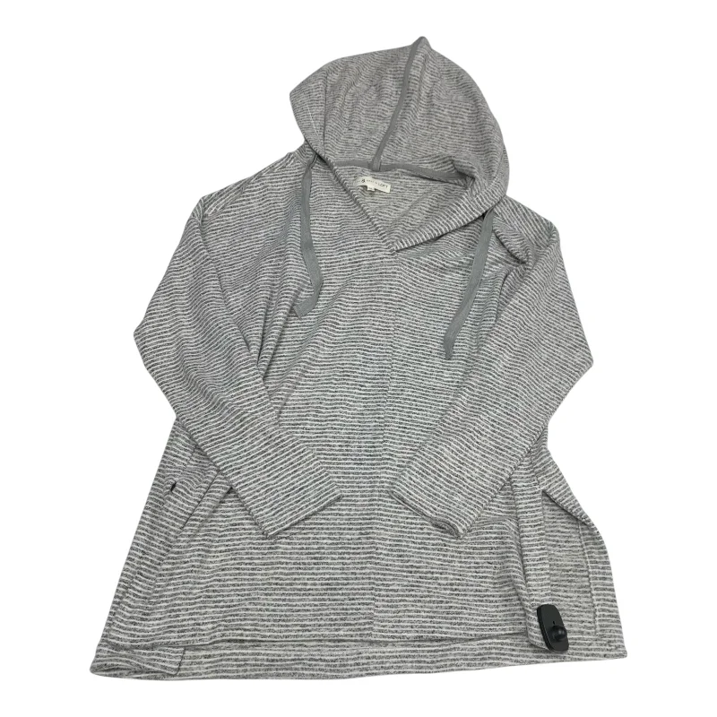 Sweatshirt Hoodie By Lou And Grey In Grey, Size: M