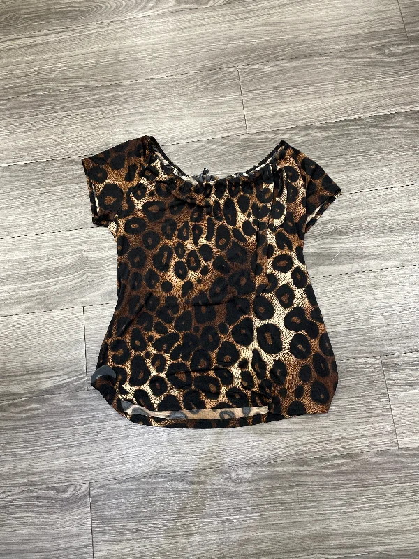 Top Short Sleeve By Clothes Mentor In Animal Print, Size: Xl