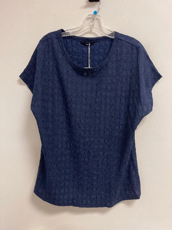 Top Short Sleeve By Clothes Mentor In Navy, Size: L