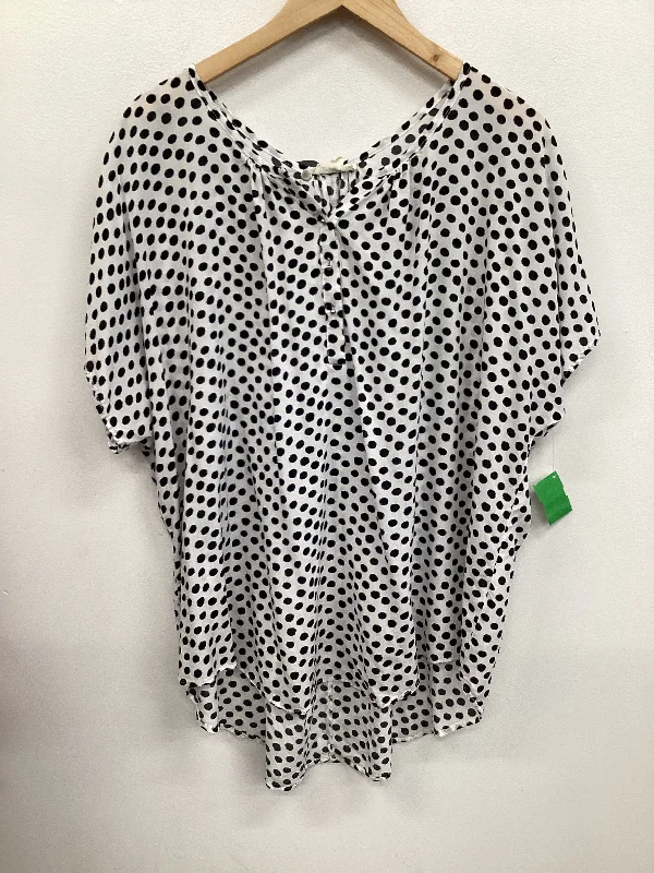 Top Short Sleeve By Grand And Greene In Polkadot Pattern, Size: 2x