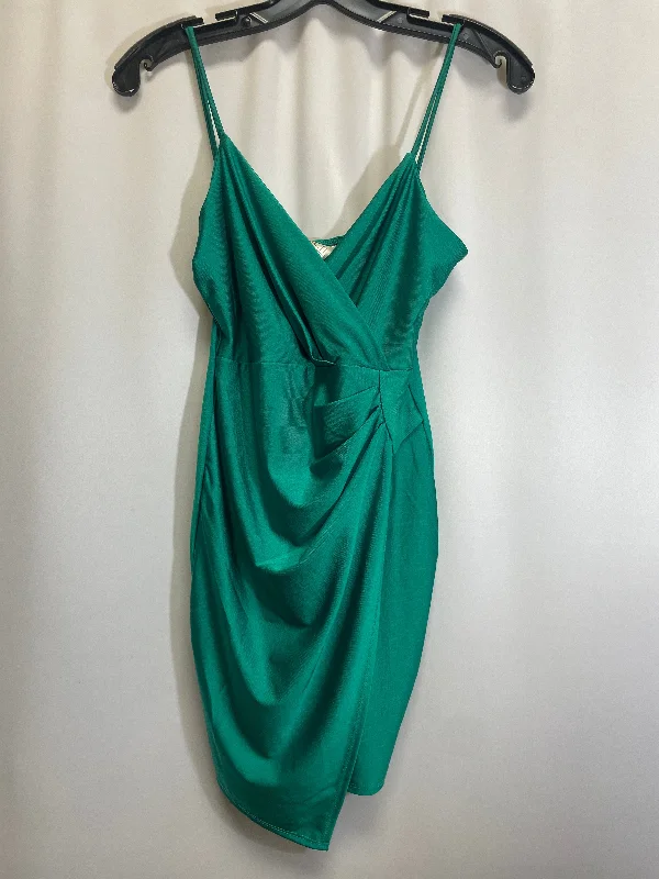 Top Sleeveless By Clothes Mentor In Green, Size: S