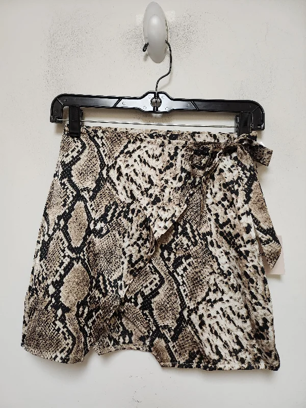 Top Sleeveless By Clothes Mentor In Snakeskin Print, Size: Xs